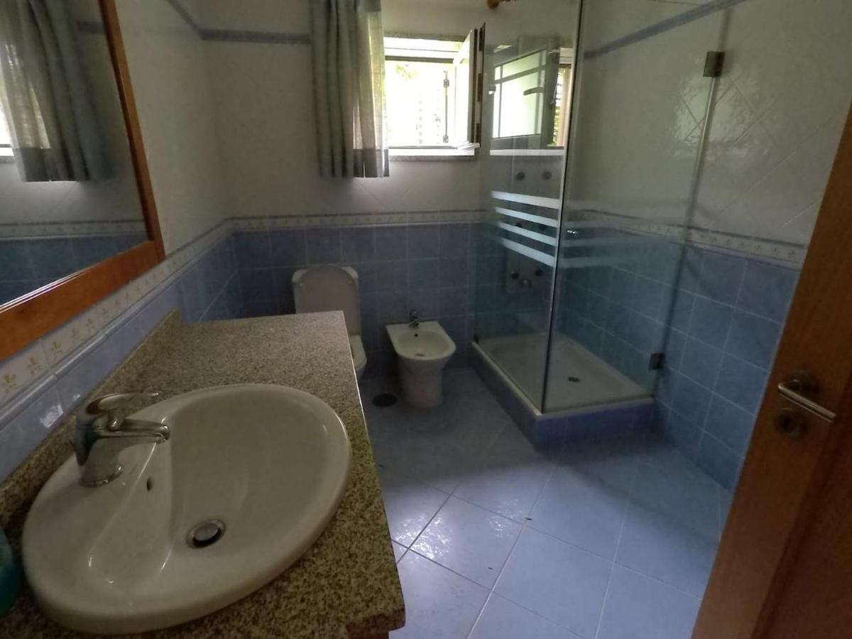 Valadas Guest House Canedo  المظهر الخارجي الصورة